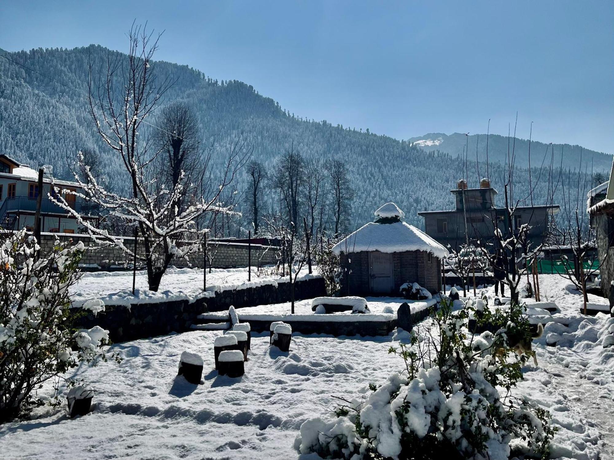 Fluestern Hostel And Cafe Nagar  Экстерьер фото